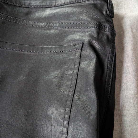 Banana Republic  Womens Curvy Hi Rise Slim Leather Look Black Jeans - Picture 7 of 7